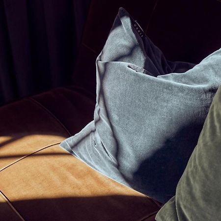 Naeaes Fabriker Hotell & Restaurang Tollered Zewnętrze zdjęcie