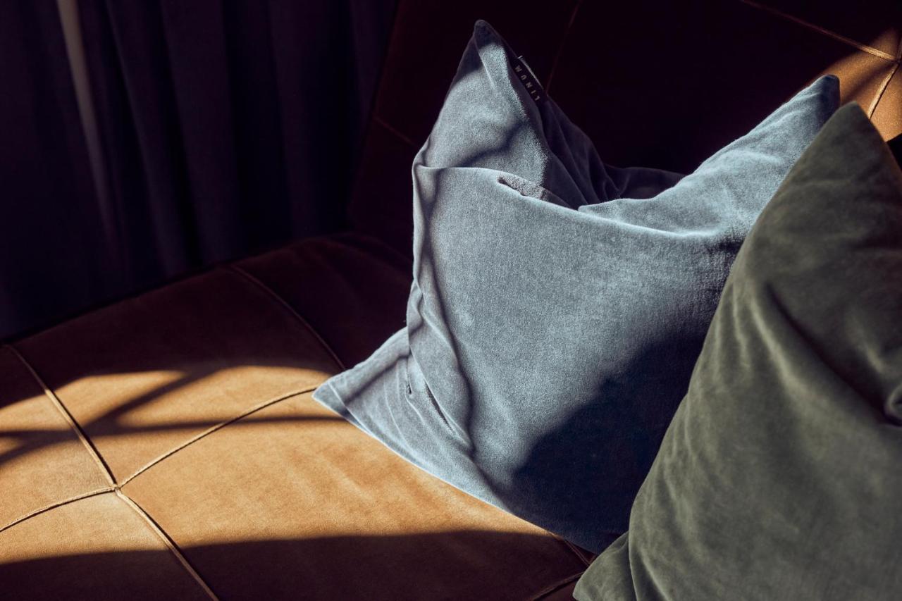 Naeaes Fabriker Hotell & Restaurang Tollered Zewnętrze zdjęcie