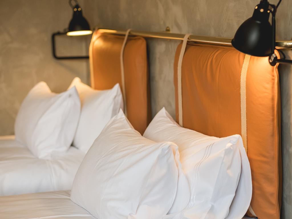 Naeaes Fabriker Hotell & Restaurang Tollered Zewnętrze zdjęcie