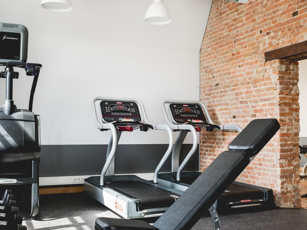 Naeaes Fabriker Hotell & Restaurang Tollered Zewnętrze zdjęcie